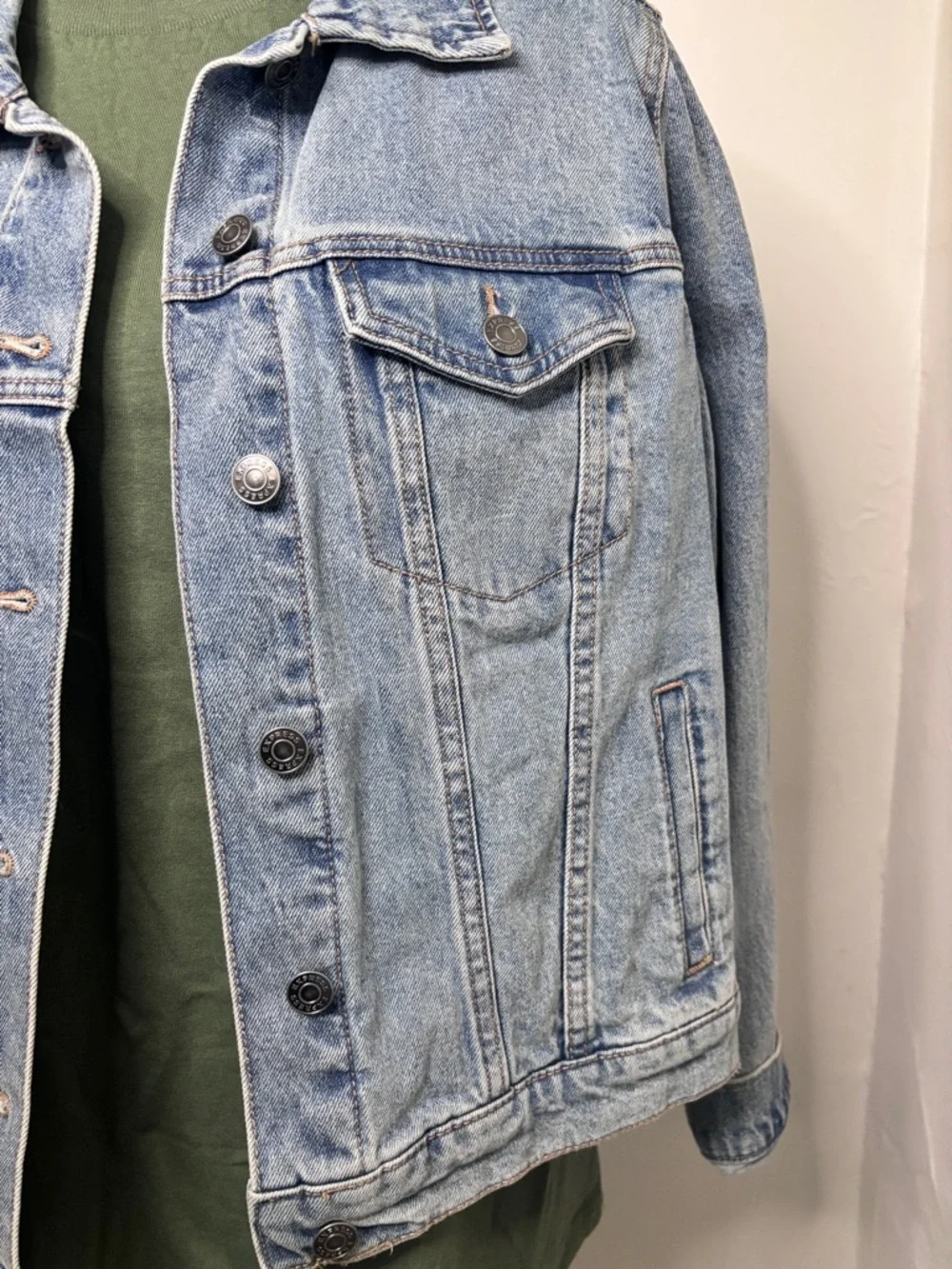 Express Jean Jacket - Picture 3 of 5